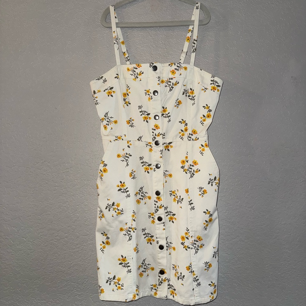 White Floral Button-Front Sundress with Yellow Bloom Print